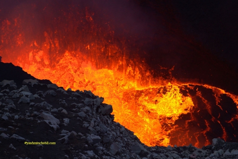 Volcan Benbow - Vanuatu Chasseur de lave - Fontaine de lave du volcan BENBOW au VANUATU