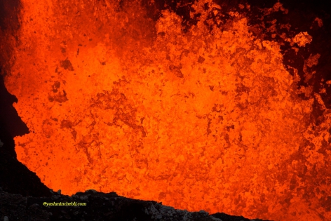 Volcan Benbow - Vanuatu Lave incandescente - Fontaine de lave du volcan BENBOW - AMBRYM (VANUATU)