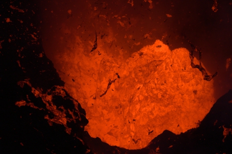 YASUR VOLCANO ERUPTION - LAVA Molten lava pond inside volcanic vent of YASUR volcano.
© Photo Yashmin CHEBLI