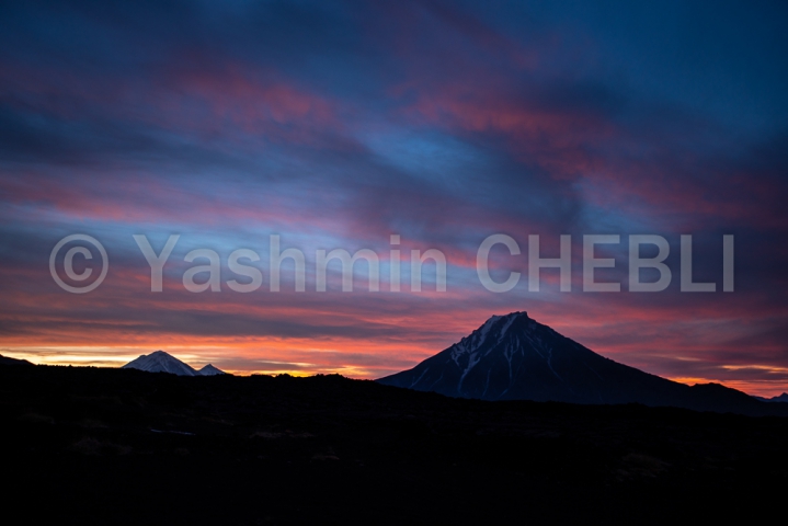 20082019-47-5000-resultats-de-traduction-sunrise-over-udina-and-zimina-volcanoes-kamchatka-08-2019-4834 